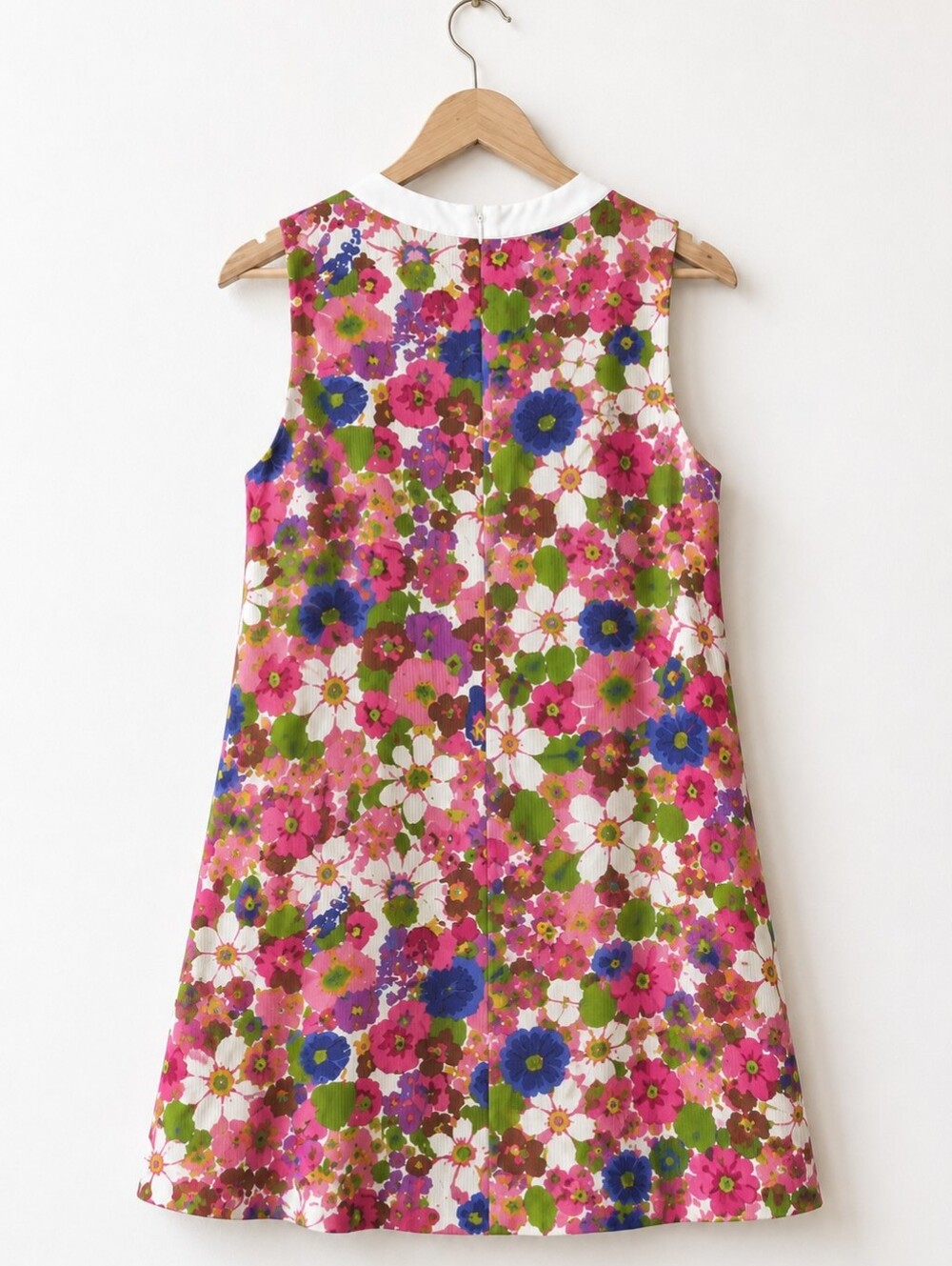 Vintage 1960s Mod Floral Shift Dress | Pink Psychedelic Flower Print Sleeveless - Picture 4 of 7